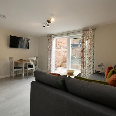 Crewe Short Lets 8 Victoria Court, Crewe Daire Dış mekan fotoğraf