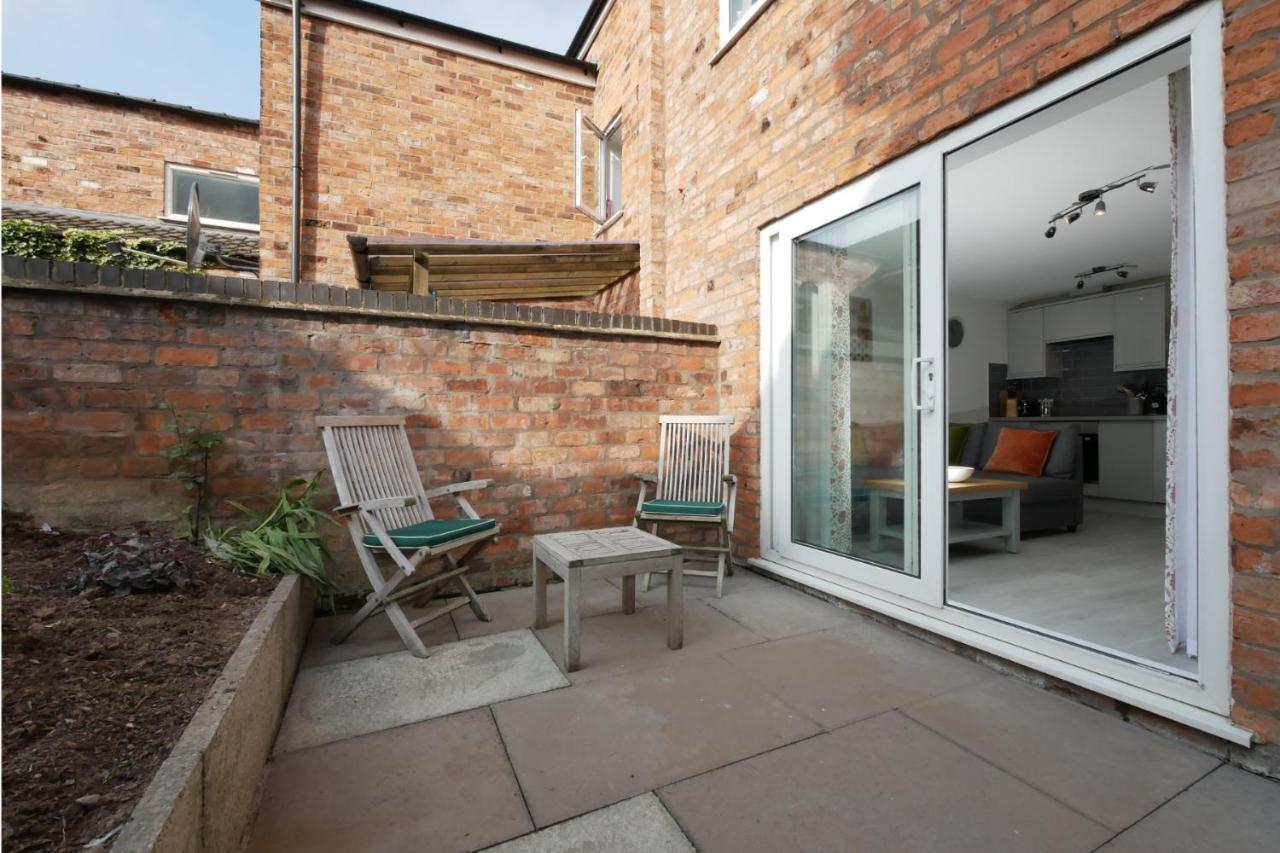 Crewe Short Lets 8 Victoria Court, Crewe Daire Dış mekan fotoğraf
