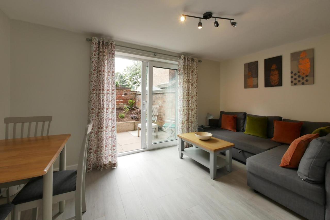 Crewe Short Lets 8 Victoria Court, Crewe Daire Dış mekan fotoğraf